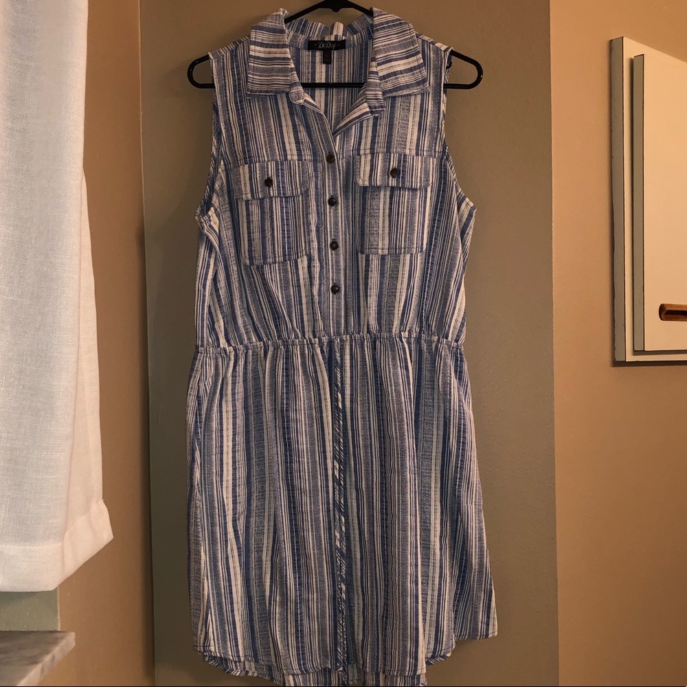 Blue and white cinched waist dress
